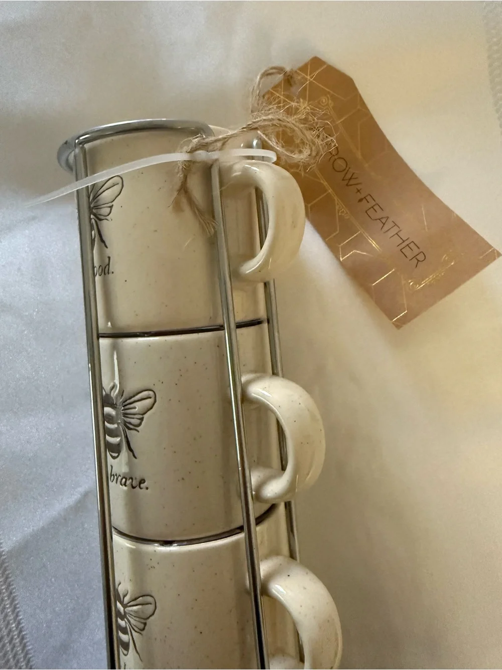 Cream Bee Ceramic Stackable Mugs with Metal Rack - Unbranded